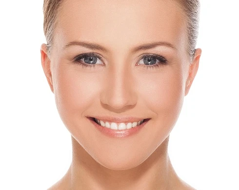 Rejuvenecimiento facial para mujeres y hombres